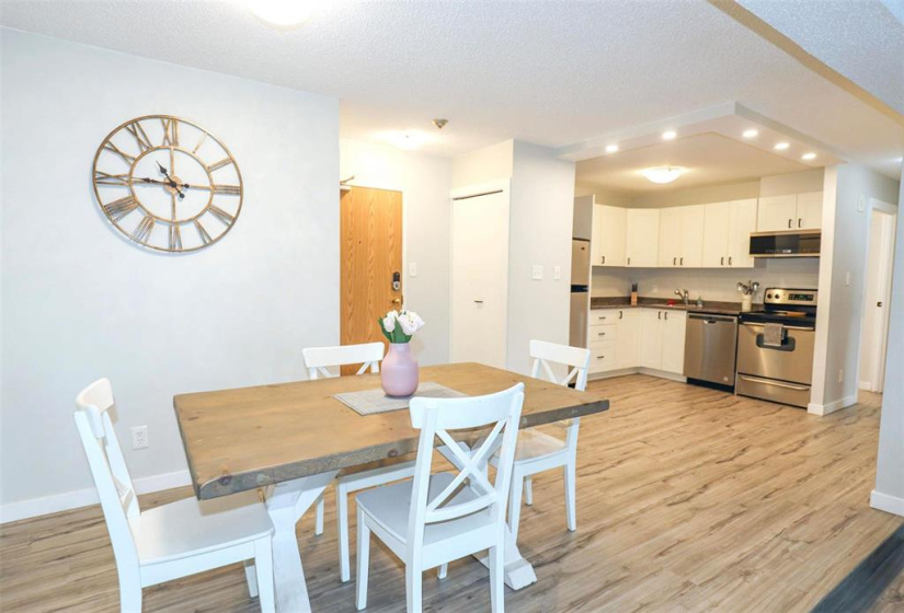 173 Victor Lewis, 2 Bedrooms Bedrooms, 7 Rooms Rooms,1 BathroomBathrooms,Condominium,For Sale,Victor Lewis