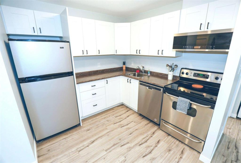 173 Victor Lewis, 2 Bedrooms Bedrooms, 7 Rooms Rooms,1 BathroomBathrooms,Condominium,For Sale,Victor Lewis