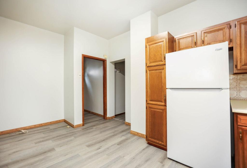 395 Toronto, 3 Bedrooms Bedrooms, 7 Rooms Rooms,1 BathroomBathrooms,Residential,For Sale,Toronto