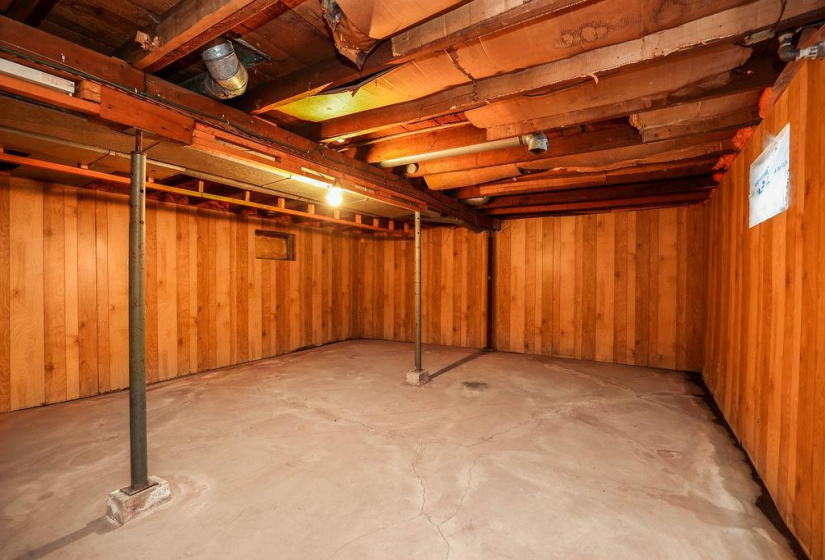 395 Toronto, 3 Bedrooms Bedrooms, 7 Rooms Rooms,1 BathroomBathrooms,Residential,For Sale,Toronto