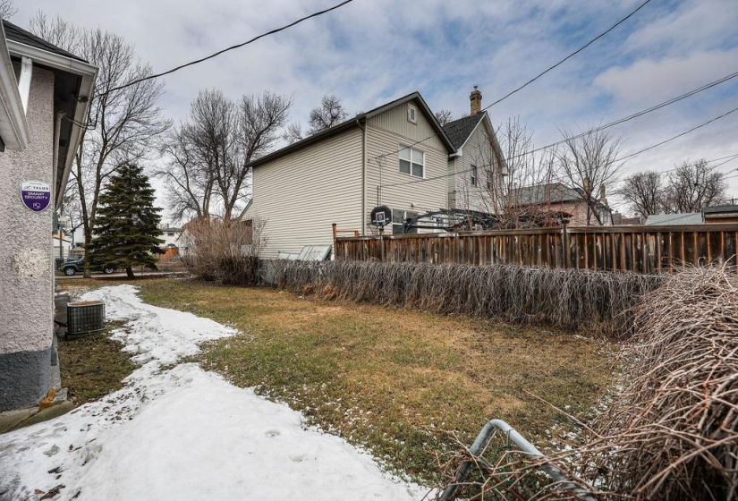 395 Toronto, 3 Bedrooms Bedrooms, 7 Rooms Rooms,1 BathroomBathrooms,Residential,For Sale,Toronto