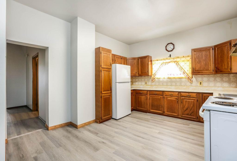 395 Toronto, 3 Bedrooms Bedrooms, 7 Rooms Rooms,1 BathroomBathrooms,Residential,For Sale,Toronto