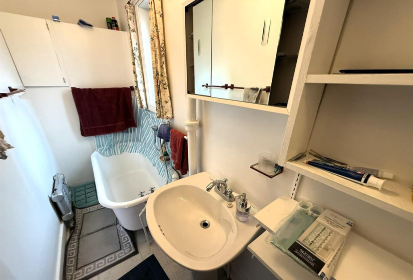 54 Regal, 1 Bedroom Bedrooms, 5 Rooms Rooms,1 BathroomBathrooms,Residential,For Sale,Regal