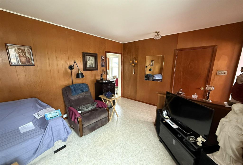 54 Regal, 1 Bedroom Bedrooms, 5 Rooms Rooms,1 BathroomBathrooms,Residential,For Sale,Regal