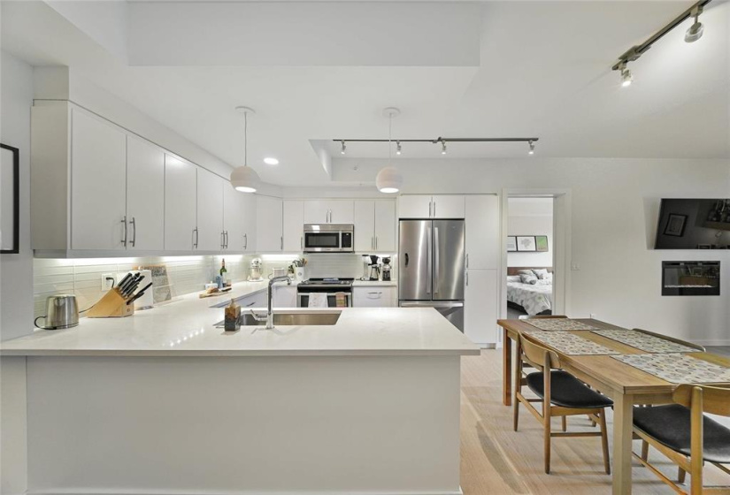 755 North, 2 Bedrooms Bedrooms, 7 Rooms Rooms,2 BathroomsBathrooms,Condominium,For Sale,North