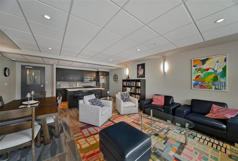 755 North, 2 Bedrooms Bedrooms, 7 Rooms Rooms,2 BathroomsBathrooms,Condominium,For Sale,North