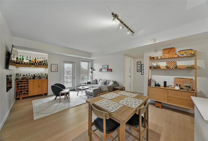 755 North, 2 Bedrooms Bedrooms, 7 Rooms Rooms,2 BathroomsBathrooms,Condominium,For Sale,North