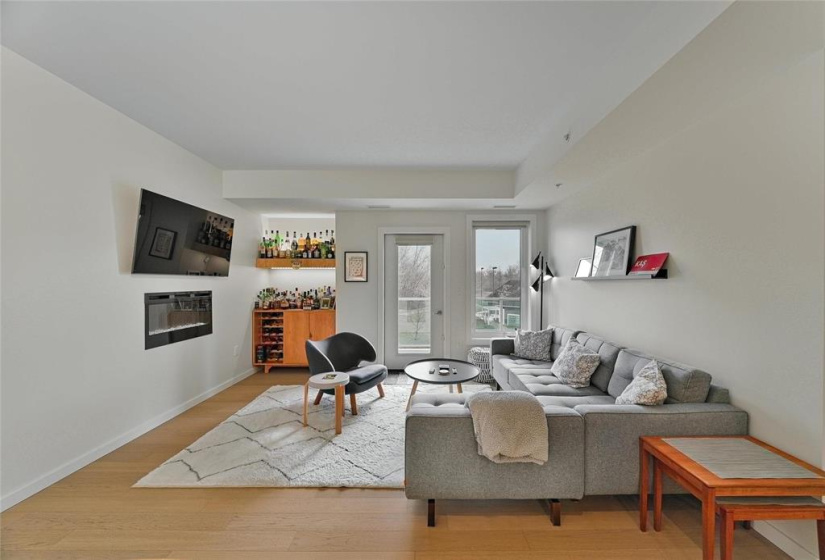 755 North, 2 Bedrooms Bedrooms, 7 Rooms Rooms,2 BathroomsBathrooms,Condominium,For Sale,North