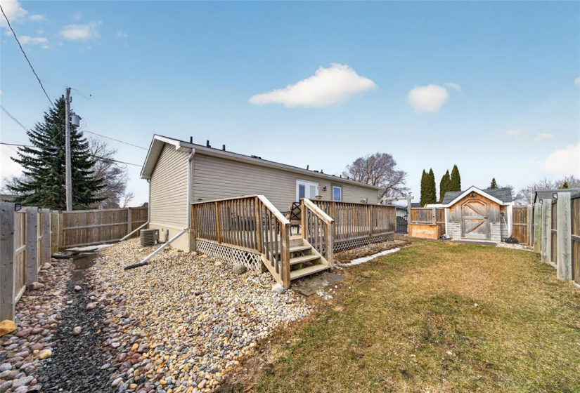 412 Seine, 3 Bedrooms Bedrooms, 9 Rooms Rooms,2 BathroomsBathrooms,Residential,For Sale,Seine