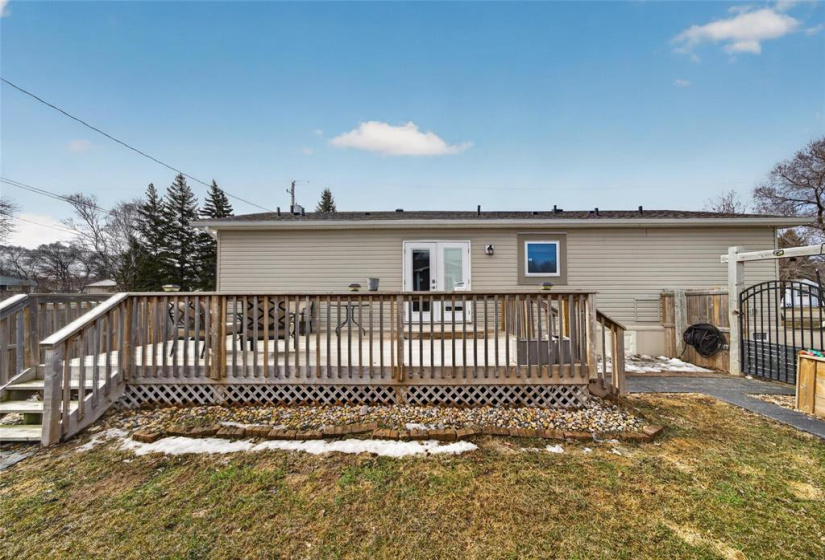 412 Seine, 3 Bedrooms Bedrooms, 9 Rooms Rooms,2 BathroomsBathrooms,Residential,For Sale,Seine