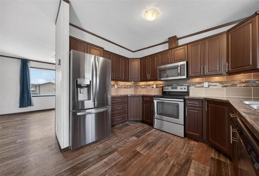 412 Seine, 3 Bedrooms Bedrooms, 9 Rooms Rooms,2 BathroomsBathrooms,Residential,For Sale,Seine