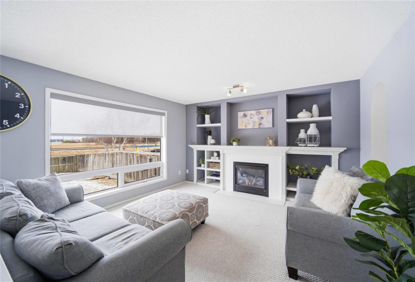 900 Scurfield, 3 Bedrooms Bedrooms, 11 Rooms Rooms,2 BathroomsBathrooms,Residential,For Sale,Scurfield