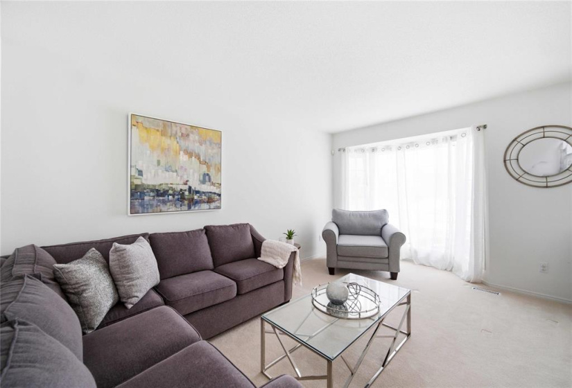 900 Scurfield, 3 Bedrooms Bedrooms, 11 Rooms Rooms,2 BathroomsBathrooms,Residential,For Sale,Scurfield