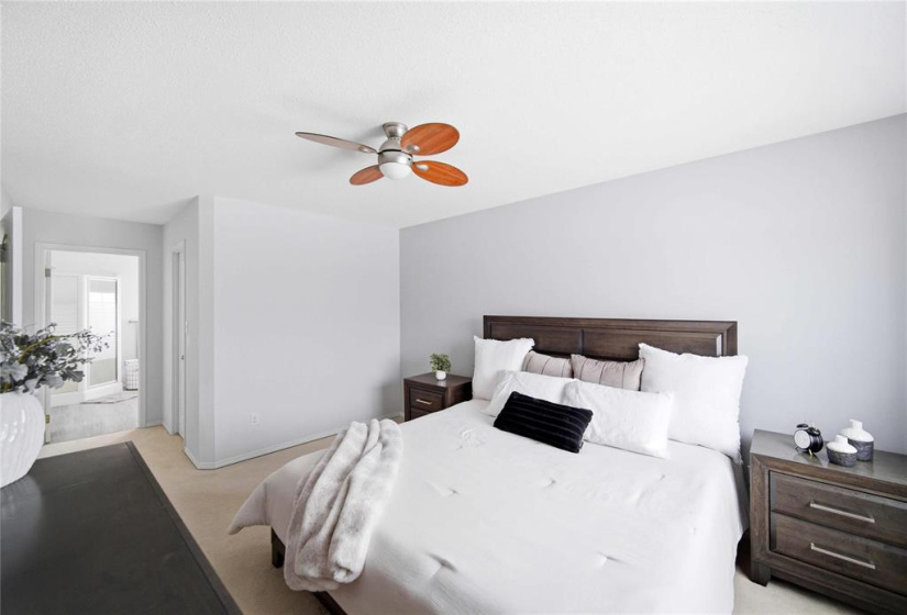 900 Scurfield, 3 Bedrooms Bedrooms, 11 Rooms Rooms,2 BathroomsBathrooms,Residential,For Sale,Scurfield