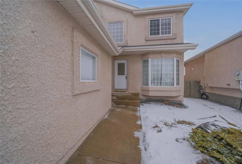 900 Scurfield, 3 Bedrooms Bedrooms, 11 Rooms Rooms,2 BathroomsBathrooms,Residential,For Sale,Scurfield