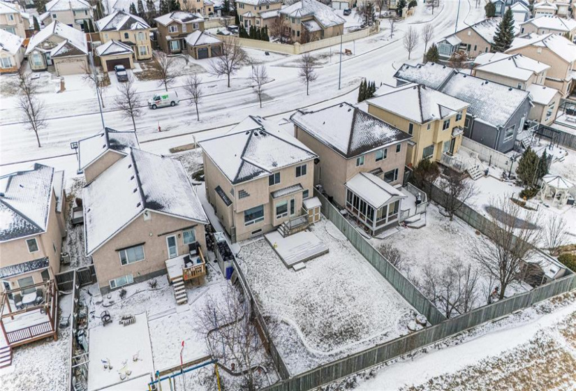 900 Scurfield, 3 Bedrooms Bedrooms, 11 Rooms Rooms,2 BathroomsBathrooms,Residential,For Sale,Scurfield