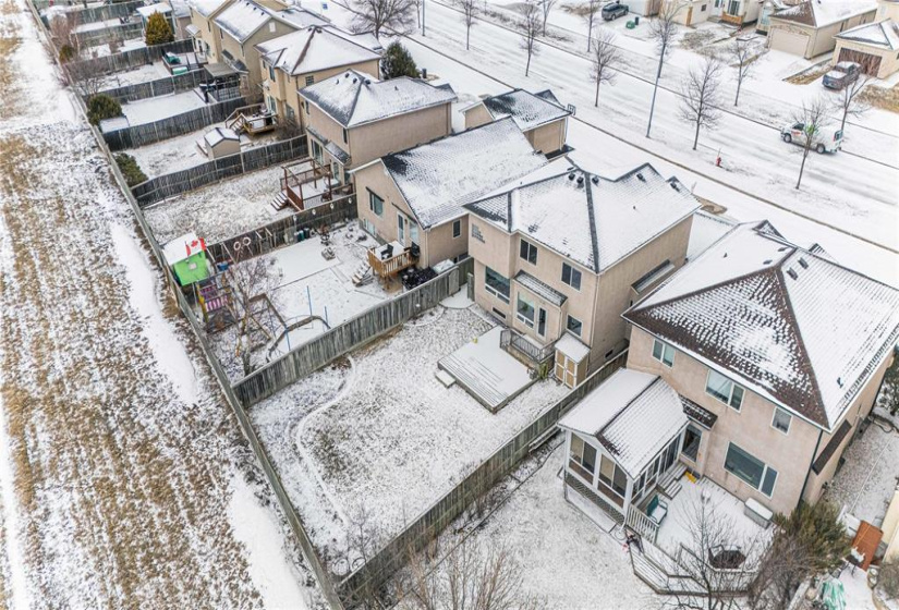 900 Scurfield, 3 Bedrooms Bedrooms, 11 Rooms Rooms,2 BathroomsBathrooms,Residential,For Sale,Scurfield