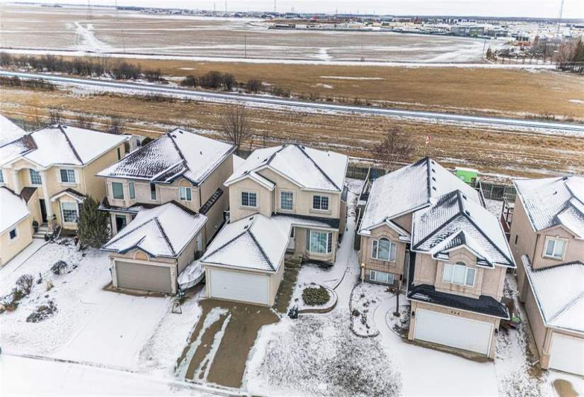 900 Scurfield, 3 Bedrooms Bedrooms, 11 Rooms Rooms,2 BathroomsBathrooms,Residential,For Sale,Scurfield