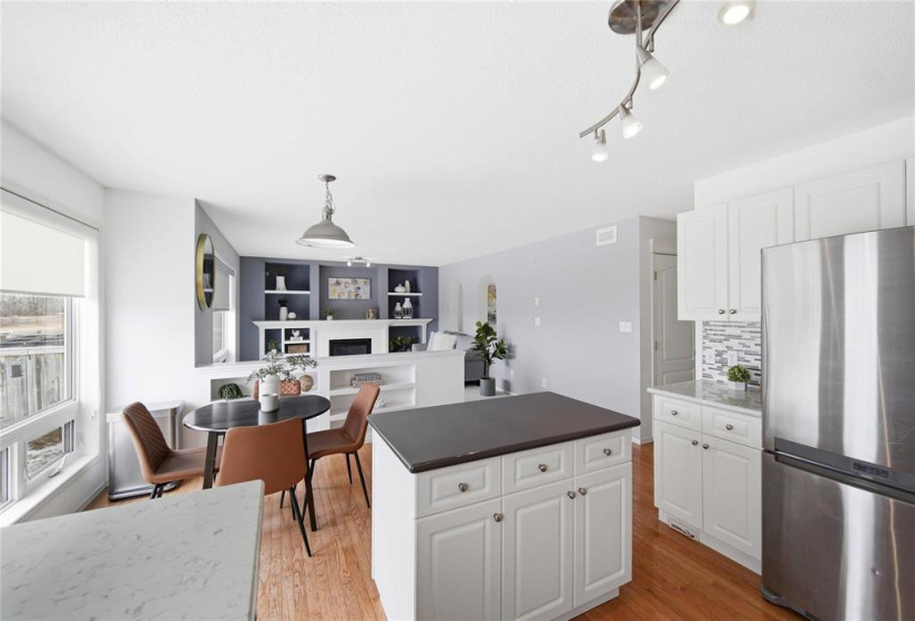 900 Scurfield, 3 Bedrooms Bedrooms, 11 Rooms Rooms,2 BathroomsBathrooms,Residential,For Sale,Scurfield