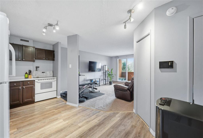 225 Princeton, 1 Bedroom Bedrooms, 5 Rooms Rooms,1 BathroomBathrooms,Condominium,For Sale,Princeton