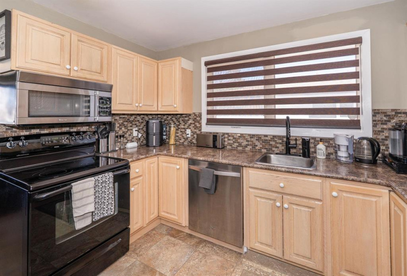 23 McCurdy, 3 Bedrooms Bedrooms, 10 Rooms Rooms,2 BathroomsBathrooms,Residential,For Sale,McCurdy