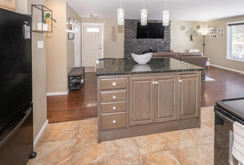 23 McCurdy, 3 Bedrooms Bedrooms, 10 Rooms Rooms,2 BathroomsBathrooms,Residential,For Sale,McCurdy