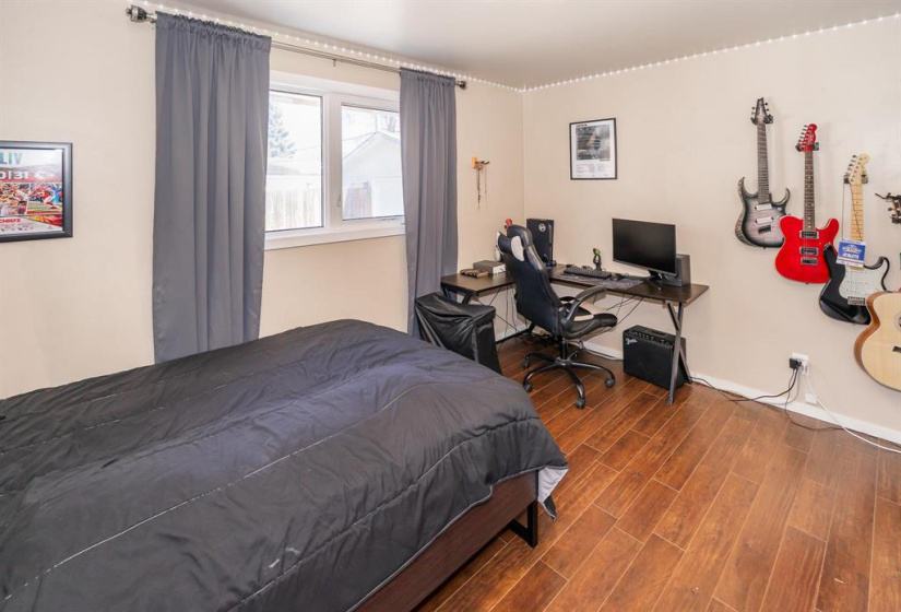 23 McCurdy, 3 Bedrooms Bedrooms, 10 Rooms Rooms,2 BathroomsBathrooms,Residential,For Sale,McCurdy