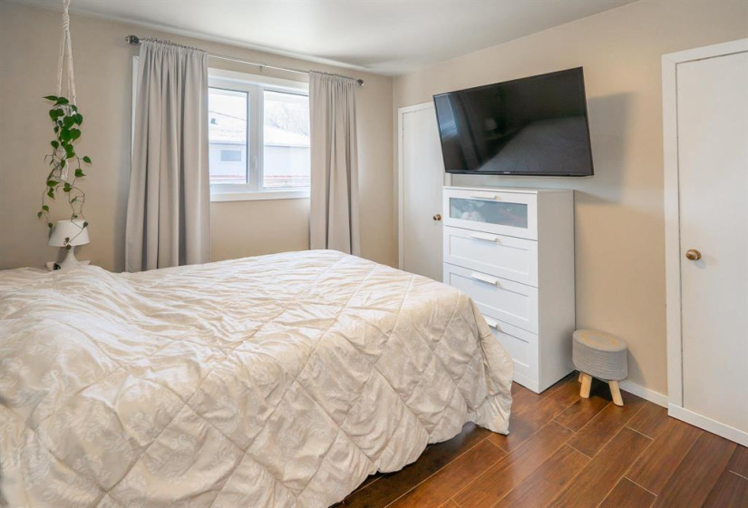 23 McCurdy, 3 Bedrooms Bedrooms, 10 Rooms Rooms,2 BathroomsBathrooms,Residential,For Sale,McCurdy