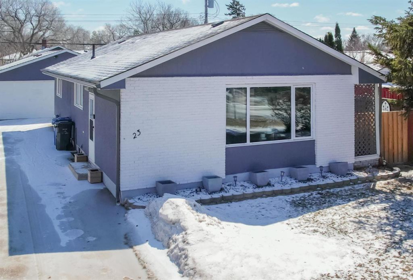 23 McCurdy, 3 Bedrooms Bedrooms, 10 Rooms Rooms,2 BathroomsBathrooms,Residential,For Sale,McCurdy