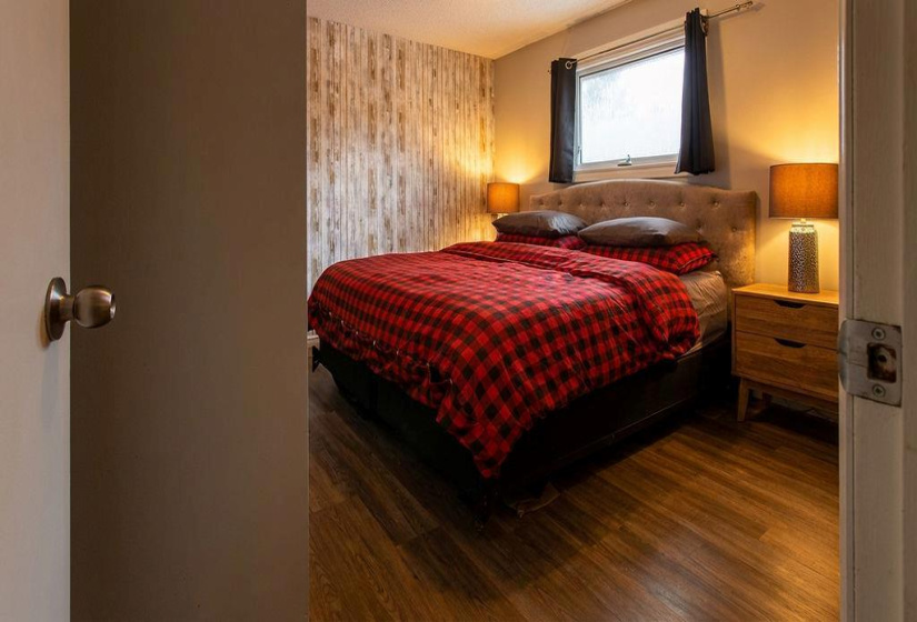 180 SAUVEUR, 4 Bedrooms Bedrooms, 10 Rooms Rooms,2 BathroomsBathrooms,Residential,For Sale,SAUVEUR