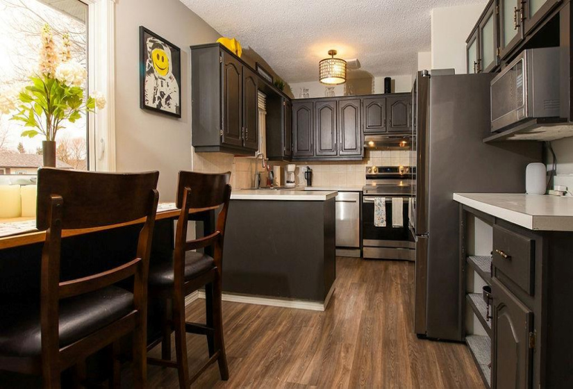 180 SAUVEUR, 4 Bedrooms Bedrooms, 10 Rooms Rooms,2 BathroomsBathrooms,Residential,For Sale,SAUVEUR