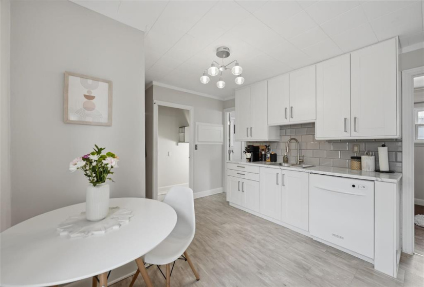 1001 Boston, 2 Bedrooms Bedrooms, 6 Rooms Rooms,1 BathroomBathrooms,Residential,For Sale,Boston