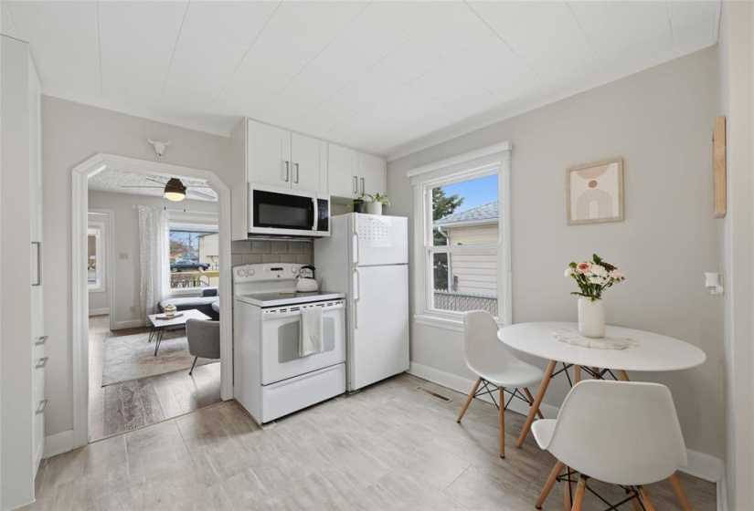 1001 Boston, 2 Bedrooms Bedrooms, 6 Rooms Rooms,1 BathroomBathrooms,Residential,For Sale,Boston