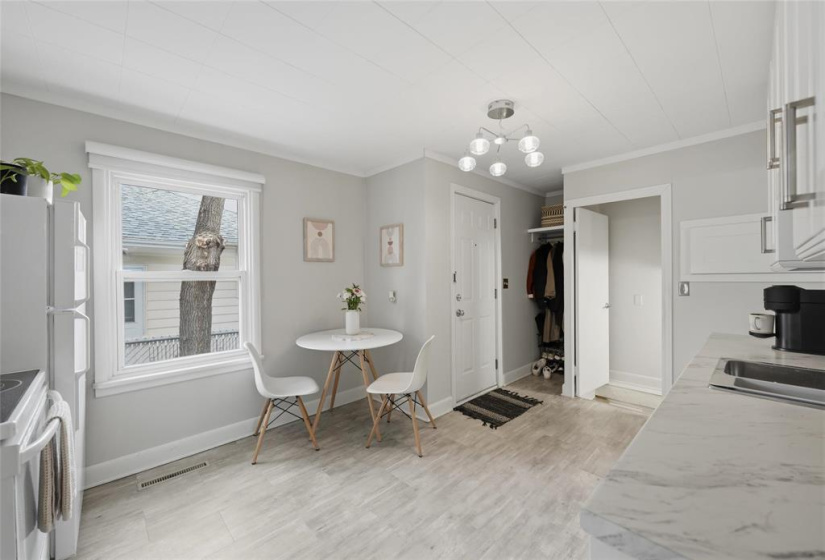 1001 Boston, 2 Bedrooms Bedrooms, 6 Rooms Rooms,1 BathroomBathrooms,Residential,For Sale,Boston