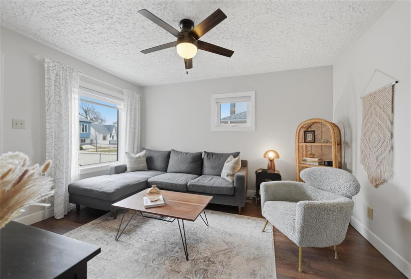 1001 Boston, 2 Bedrooms Bedrooms, 6 Rooms Rooms,1 BathroomBathrooms,Residential,For Sale,Boston