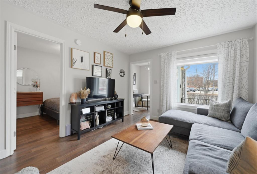 1001 Boston, 2 Bedrooms Bedrooms, 6 Rooms Rooms,1 BathroomBathrooms,Residential,For Sale,Boston