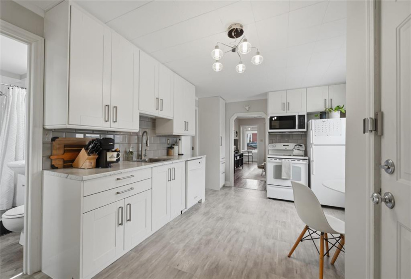 1001 Boston, 2 Bedrooms Bedrooms, 6 Rooms Rooms,1 BathroomBathrooms,Residential,For Sale,Boston