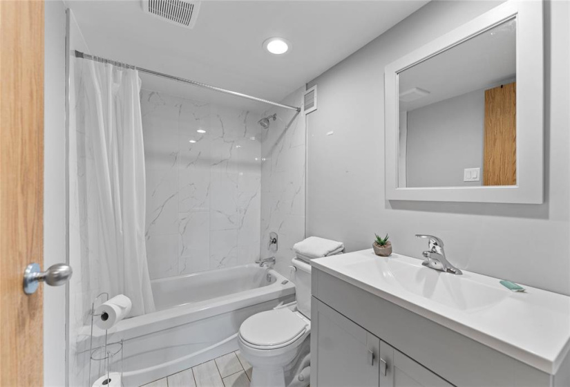 77 Edmonton, 1 Bedroom Bedrooms, 6 Rooms Rooms,2 BathroomsBathrooms,Condominium,For Sale,Edmonton