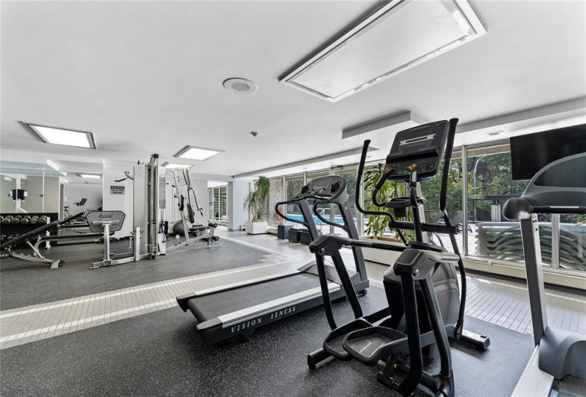 77 Edmonton, 1 Bedroom Bedrooms, 6 Rooms Rooms,2 BathroomsBathrooms,Condominium,For Sale,Edmonton