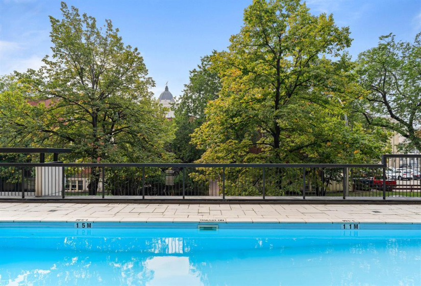 77 Edmonton, 1 Bedroom Bedrooms, 6 Rooms Rooms,2 BathroomsBathrooms,Condominium,For Sale,Edmonton