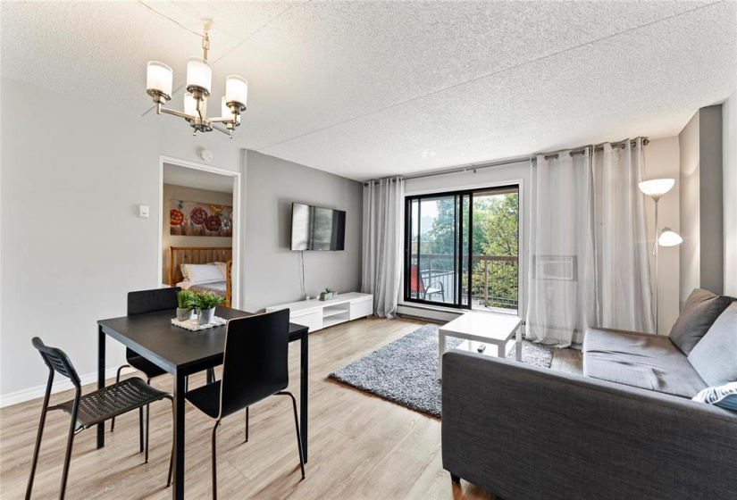 77 Edmonton, 1 Bedroom Bedrooms, 6 Rooms Rooms,2 BathroomsBathrooms,Condominium,For Sale,Edmonton