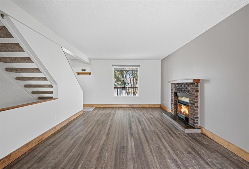 Living room - fireplace is non operational - flame is virtual