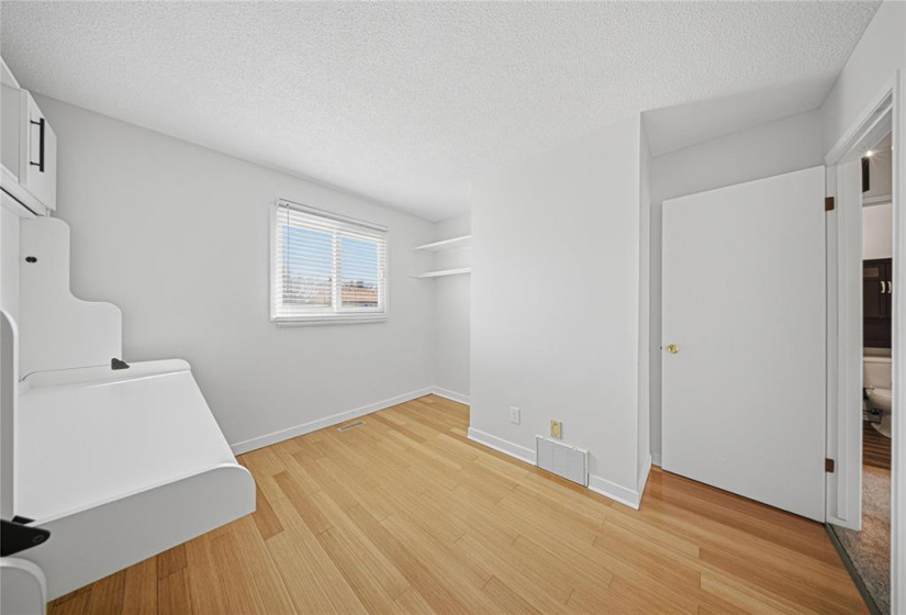 15 Culross, 3 Bedrooms Bedrooms, 13 Rooms Rooms,2 BathroomsBathrooms,Residential,For Sale,Culross