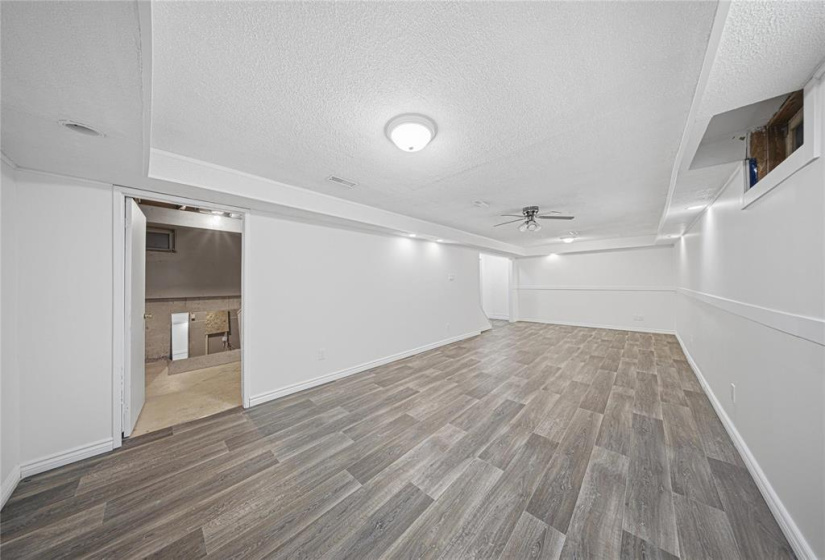 15 Culross, 3 Bedrooms Bedrooms, 13 Rooms Rooms,2 BathroomsBathrooms,Residential,For Sale,Culross