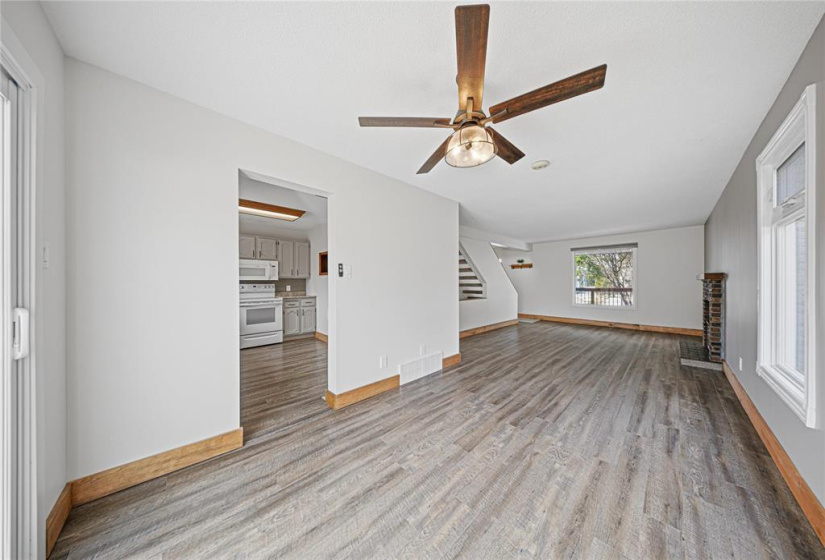 15 Culross, 3 Bedrooms Bedrooms, 13 Rooms Rooms,2 BathroomsBathrooms,Residential,For Sale,Culross