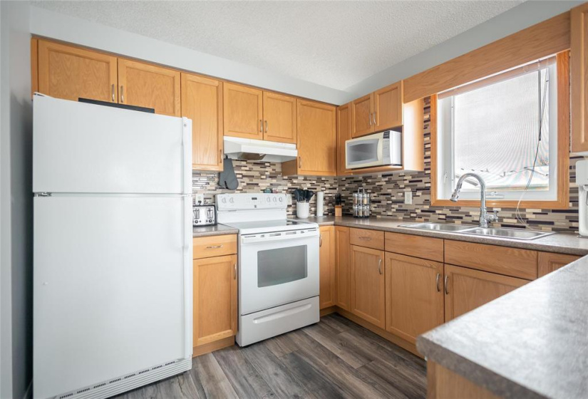 3 Draho, 4 Bedrooms Bedrooms, 12 Rooms Rooms,2 BathroomsBathrooms,Residential,For Sale,Draho