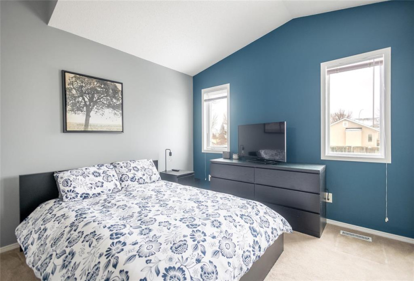 3 Draho, 4 Bedrooms Bedrooms, 12 Rooms Rooms,2 BathroomsBathrooms,Residential,For Sale,Draho