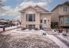 3 Draho, 4 Bedrooms Bedrooms, 12 Rooms Rooms,2 BathroomsBathrooms,Residential,For Sale,Draho