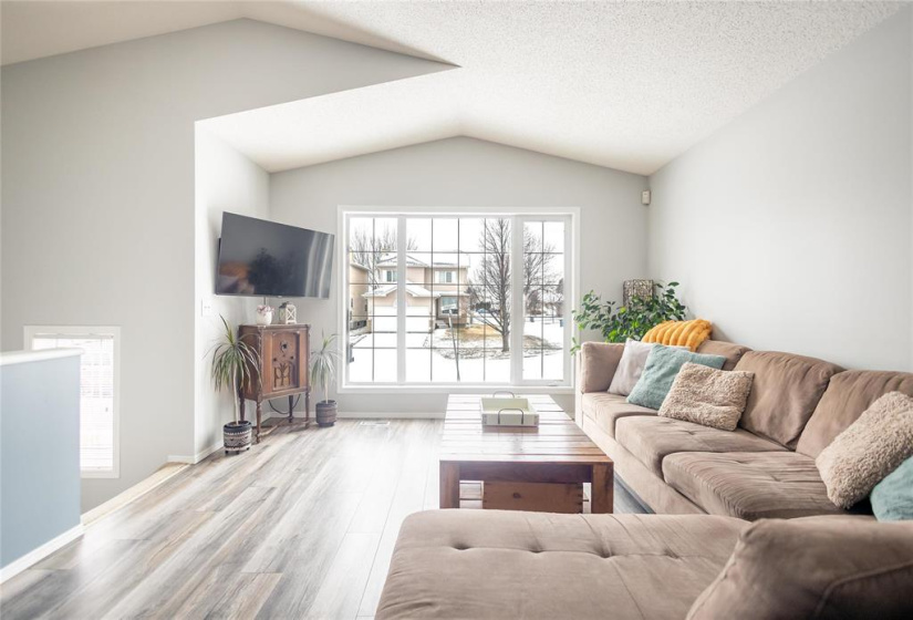 3 Draho, 4 Bedrooms Bedrooms, 12 Rooms Rooms,2 BathroomsBathrooms,Residential,For Sale,Draho