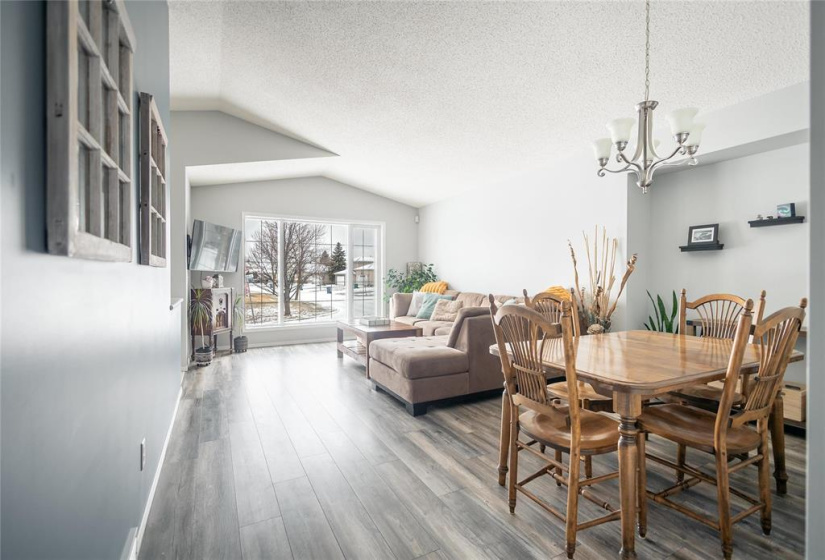 3 Draho, 4 Bedrooms Bedrooms, 12 Rooms Rooms,2 BathroomsBathrooms,Residential,For Sale,Draho